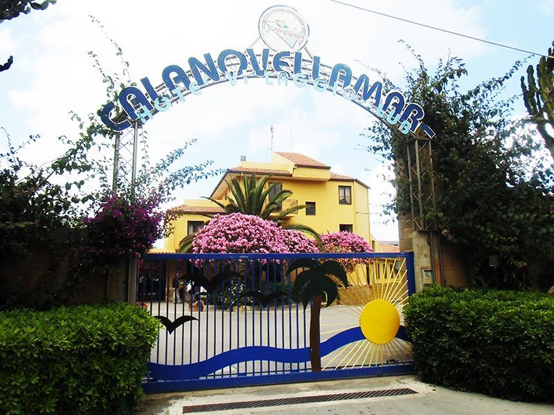 Villaggio Hotel Club Calanovellamare ปิไรโน ภายนอก รูปภาพ