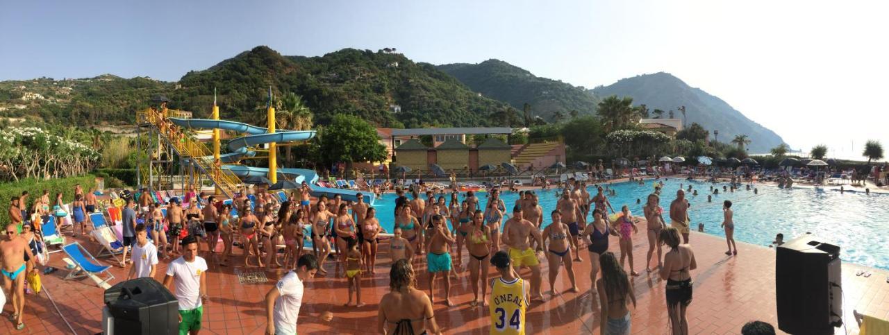 Villaggio Hotel Club Calanovellamare ปิไรโน ภายนอก รูปภาพ